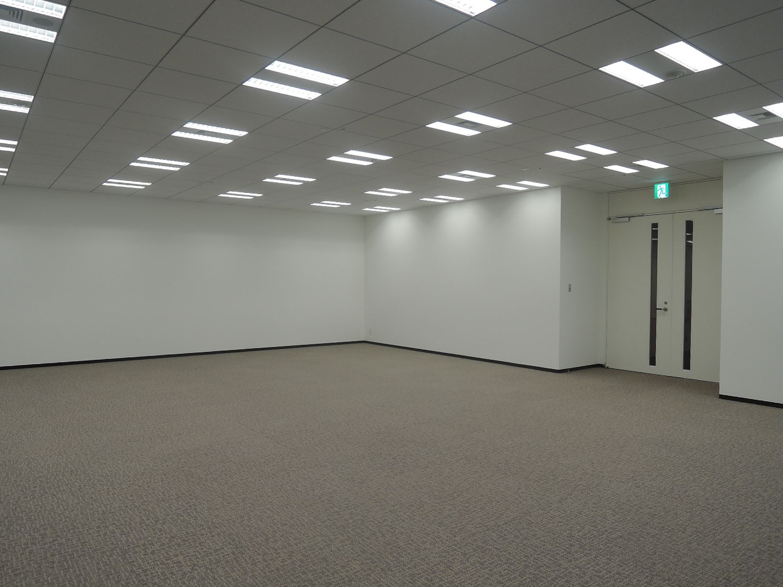 別角度の様子