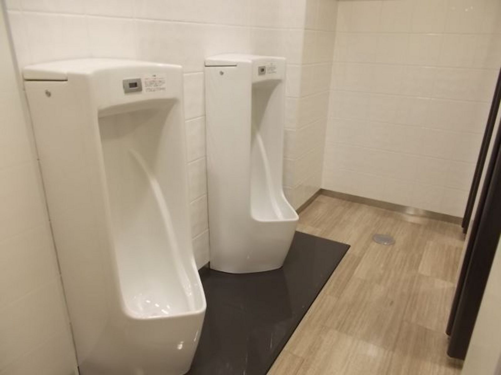 男性用トイレ