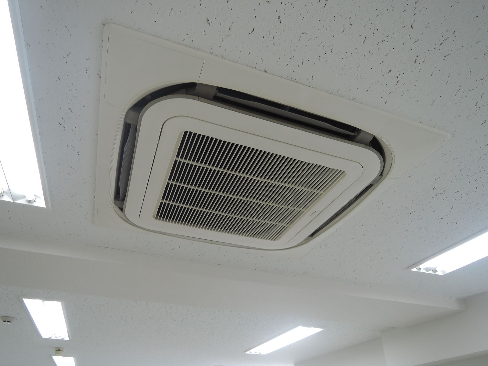 空調吹き出し口