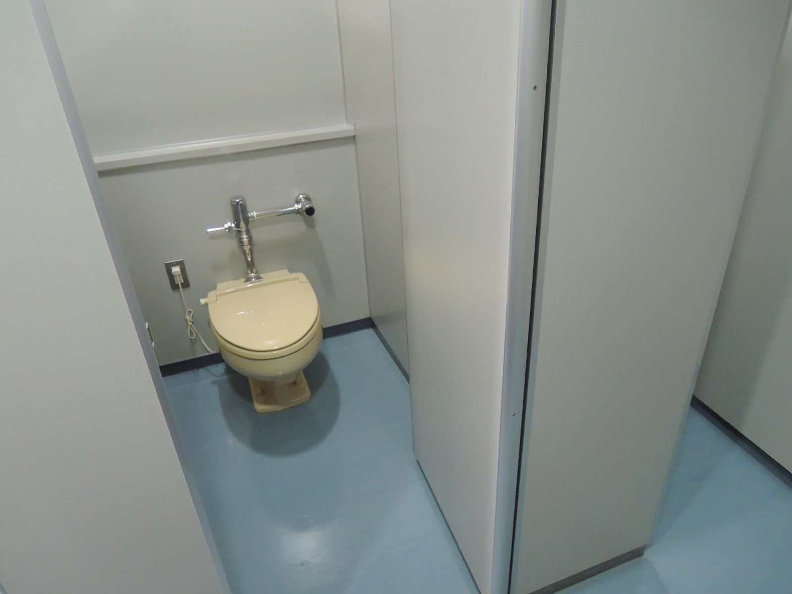 トイレ個室