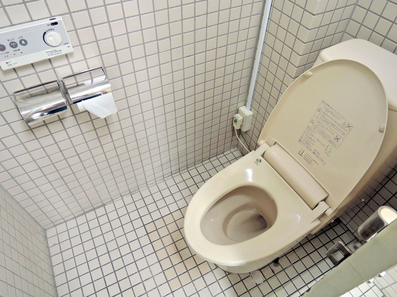 男女別トイレ個室