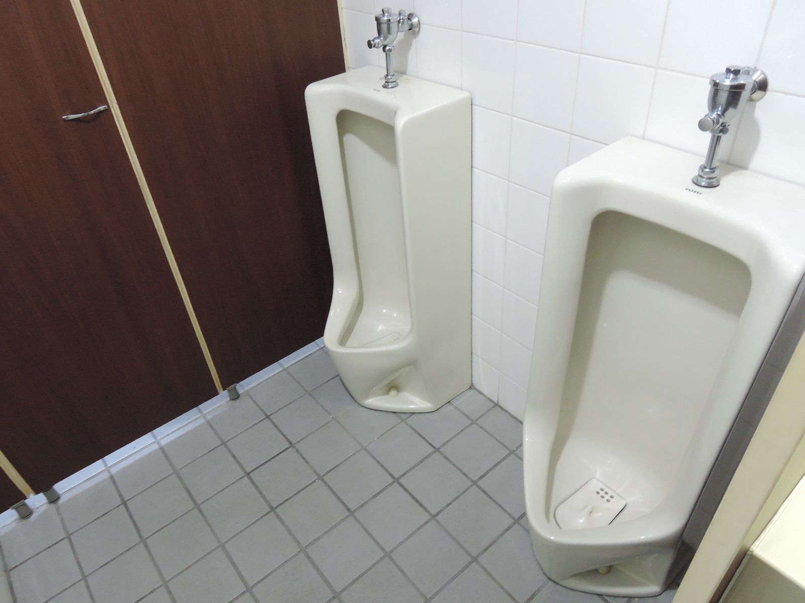男性用トイレ