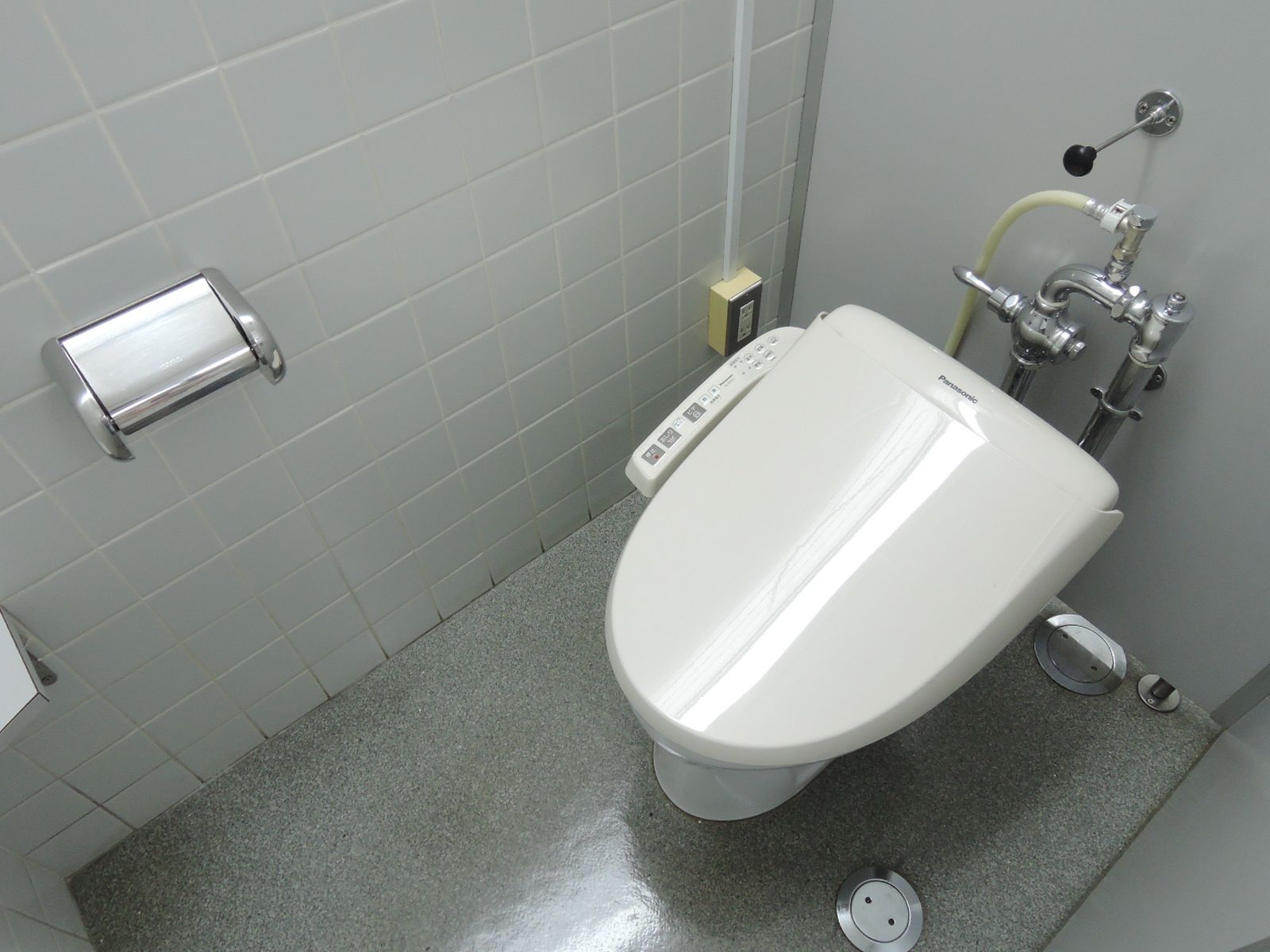 男女別トイレ個室