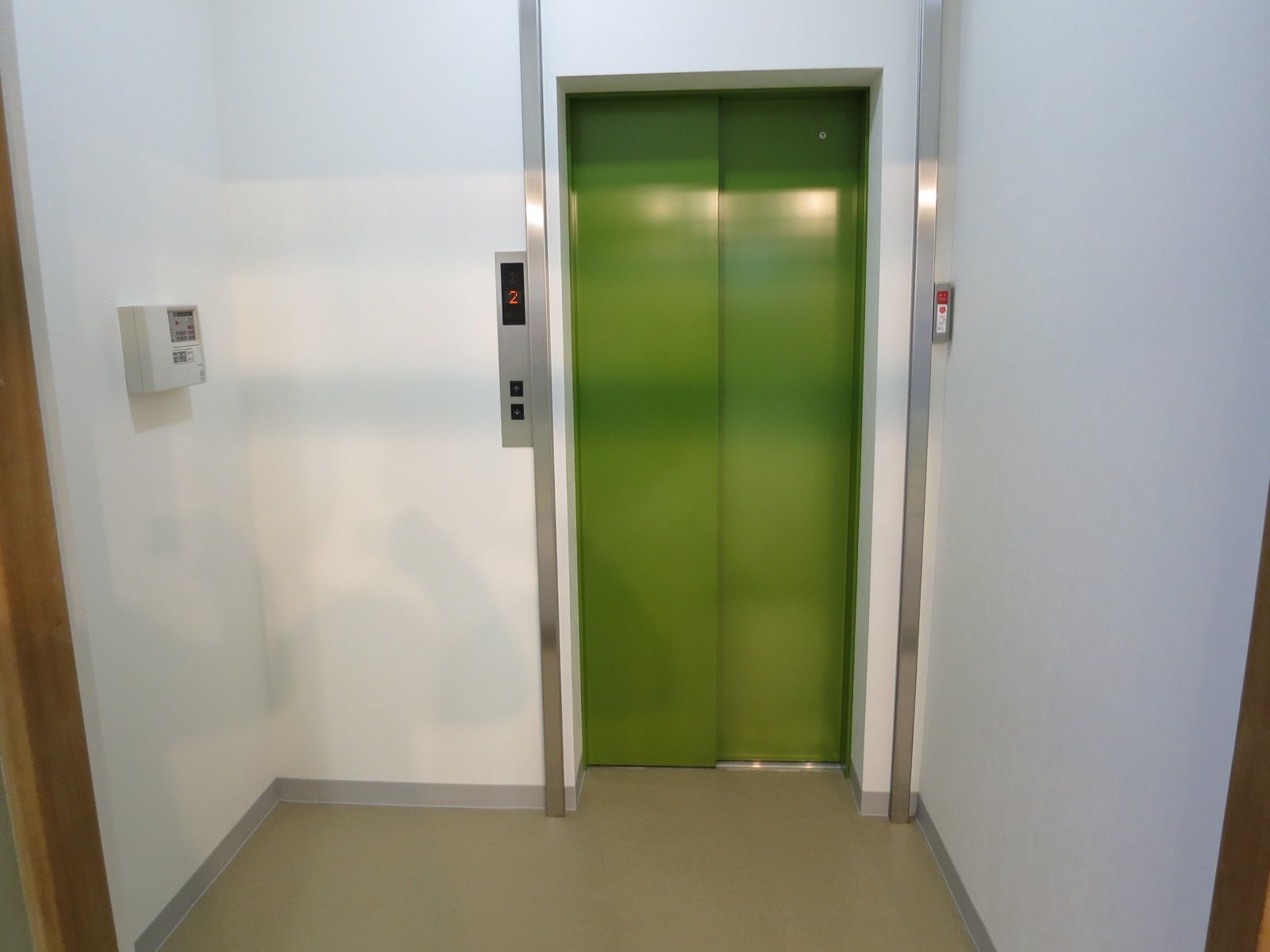 エレベーターホール