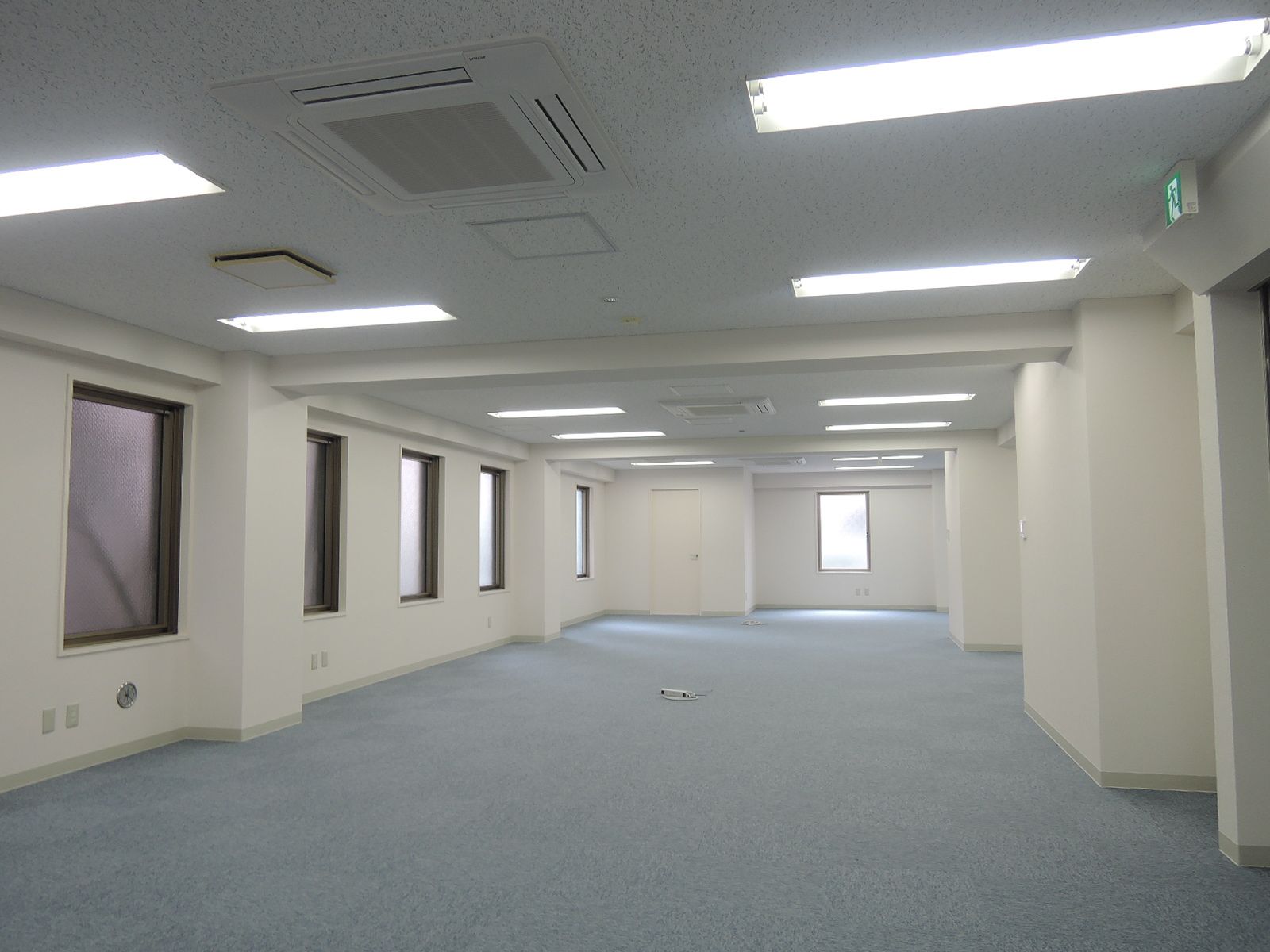 オフィス室内参考画像（※1階）