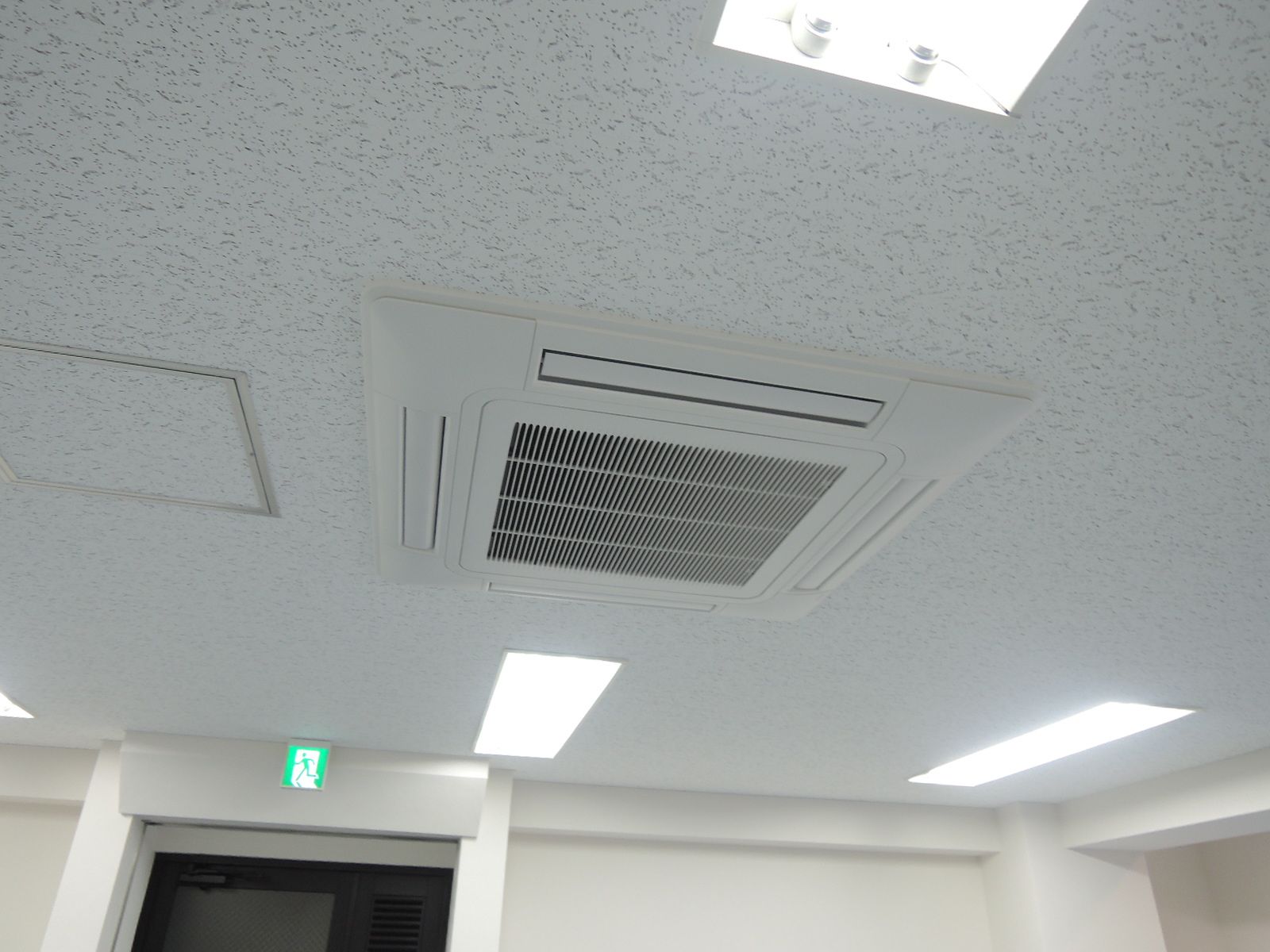 空調吹き出し口
