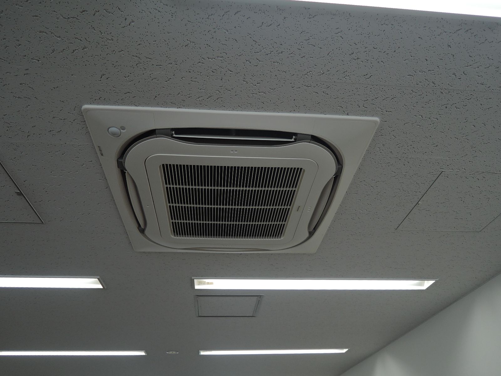 空調