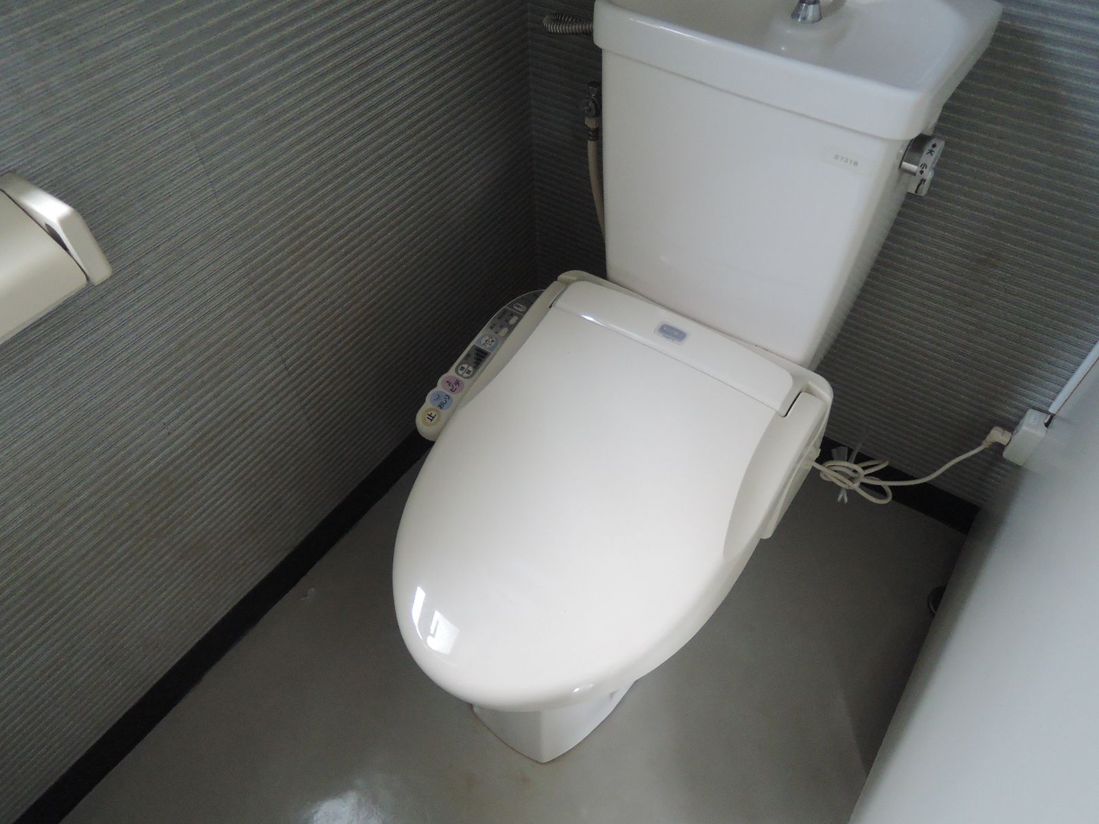 ウォシュレット付トイレ
