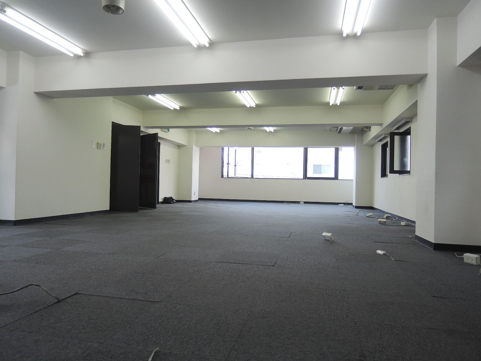 オフィス室内参考画像（3階・約33坪）