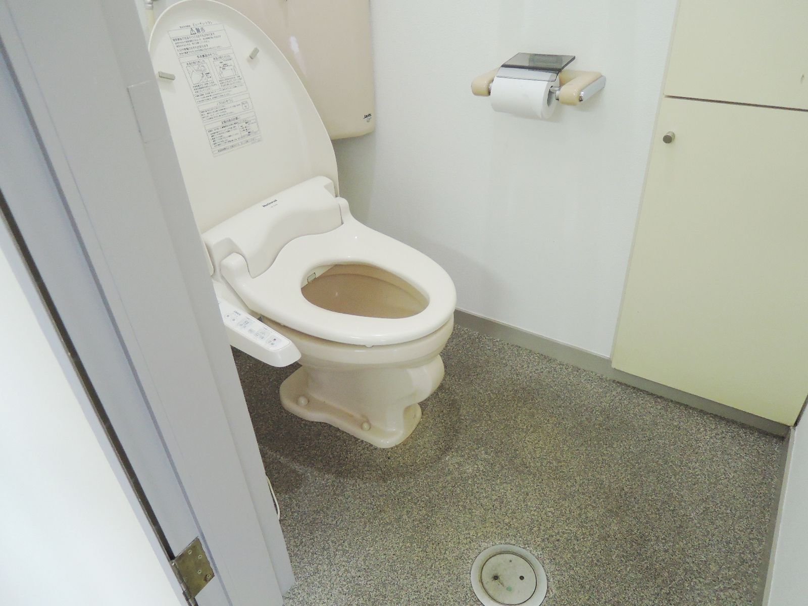 トイレ個室