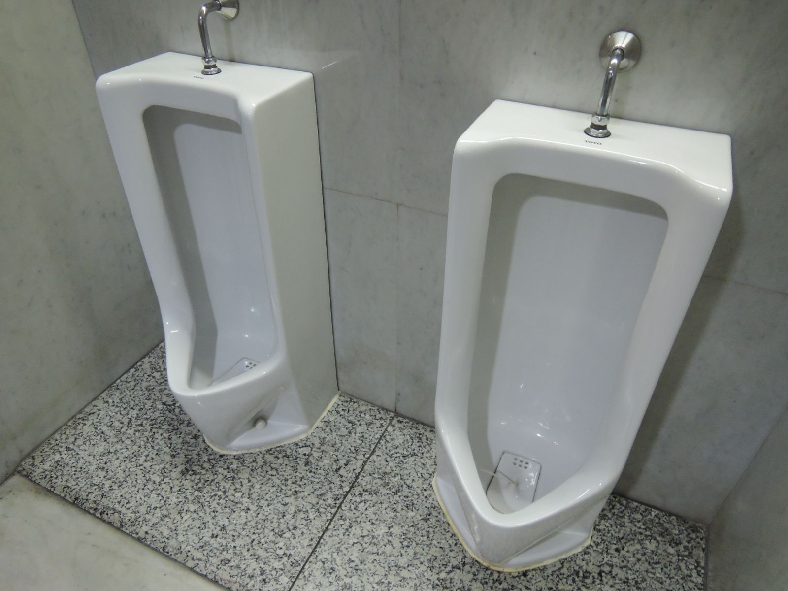男性用トイレ