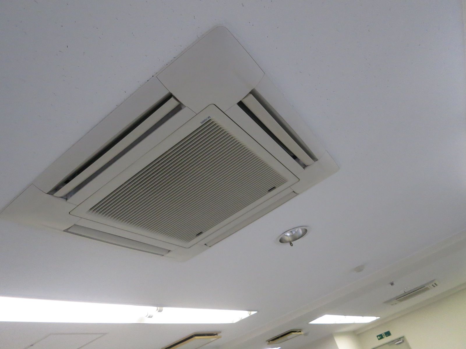 個別空調