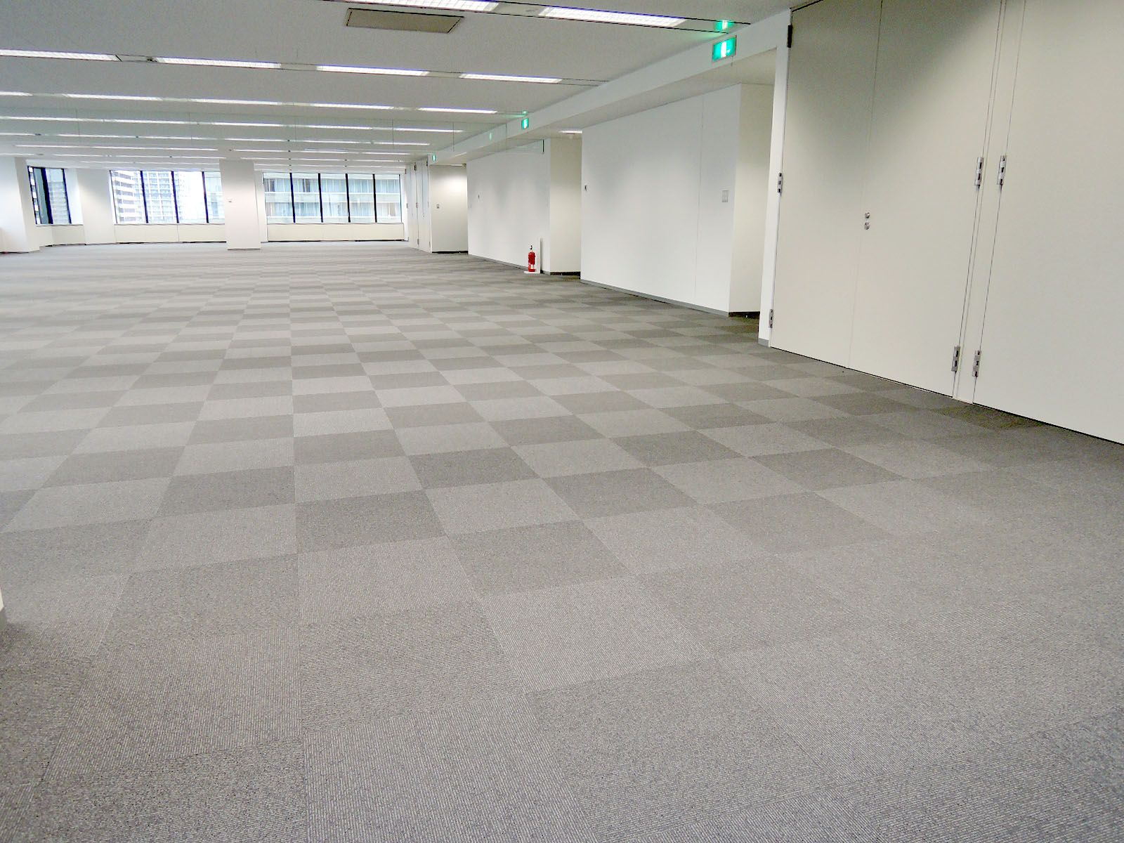 別角度の様子