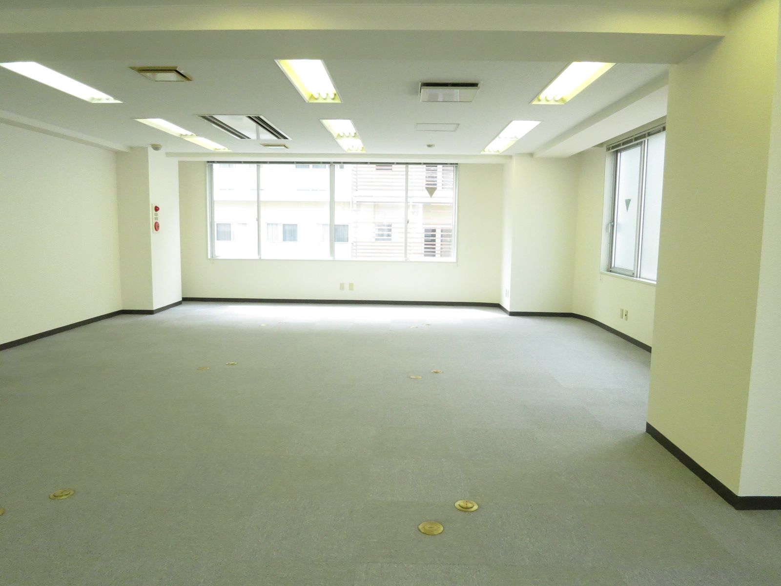 オフィス室内参考画像（※5階：約33坪）