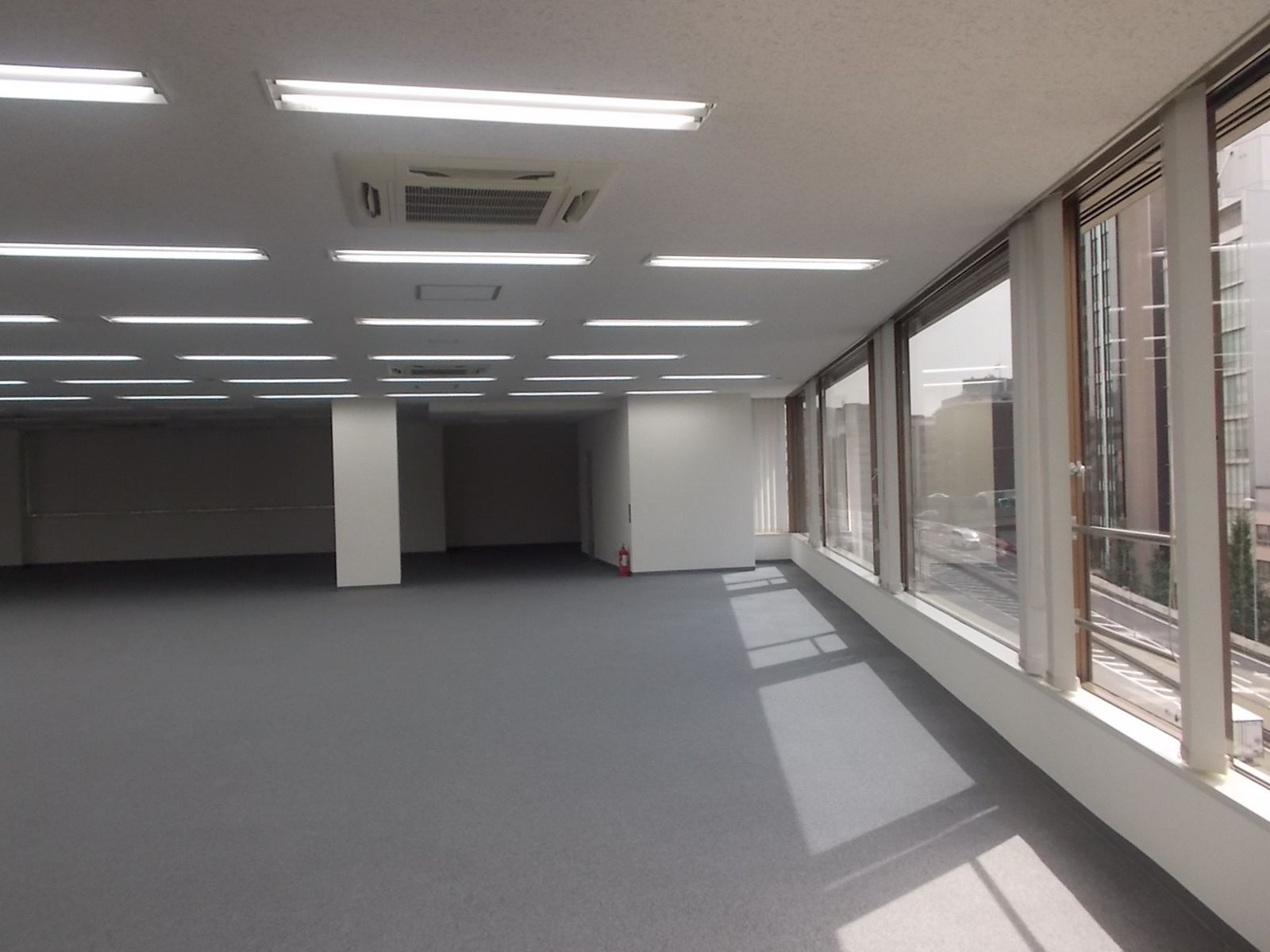 採光十分な窓面