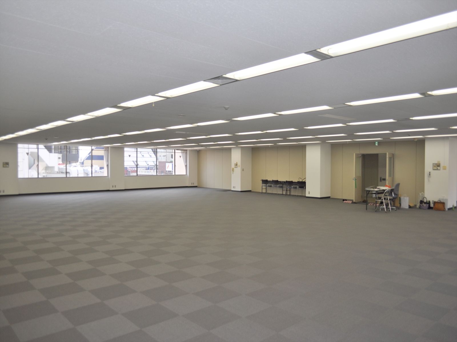別角度の様子