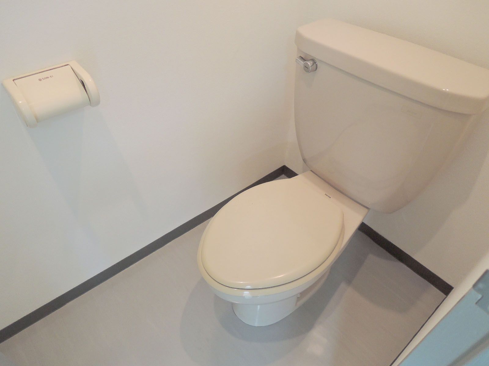 男女別トイレ個室