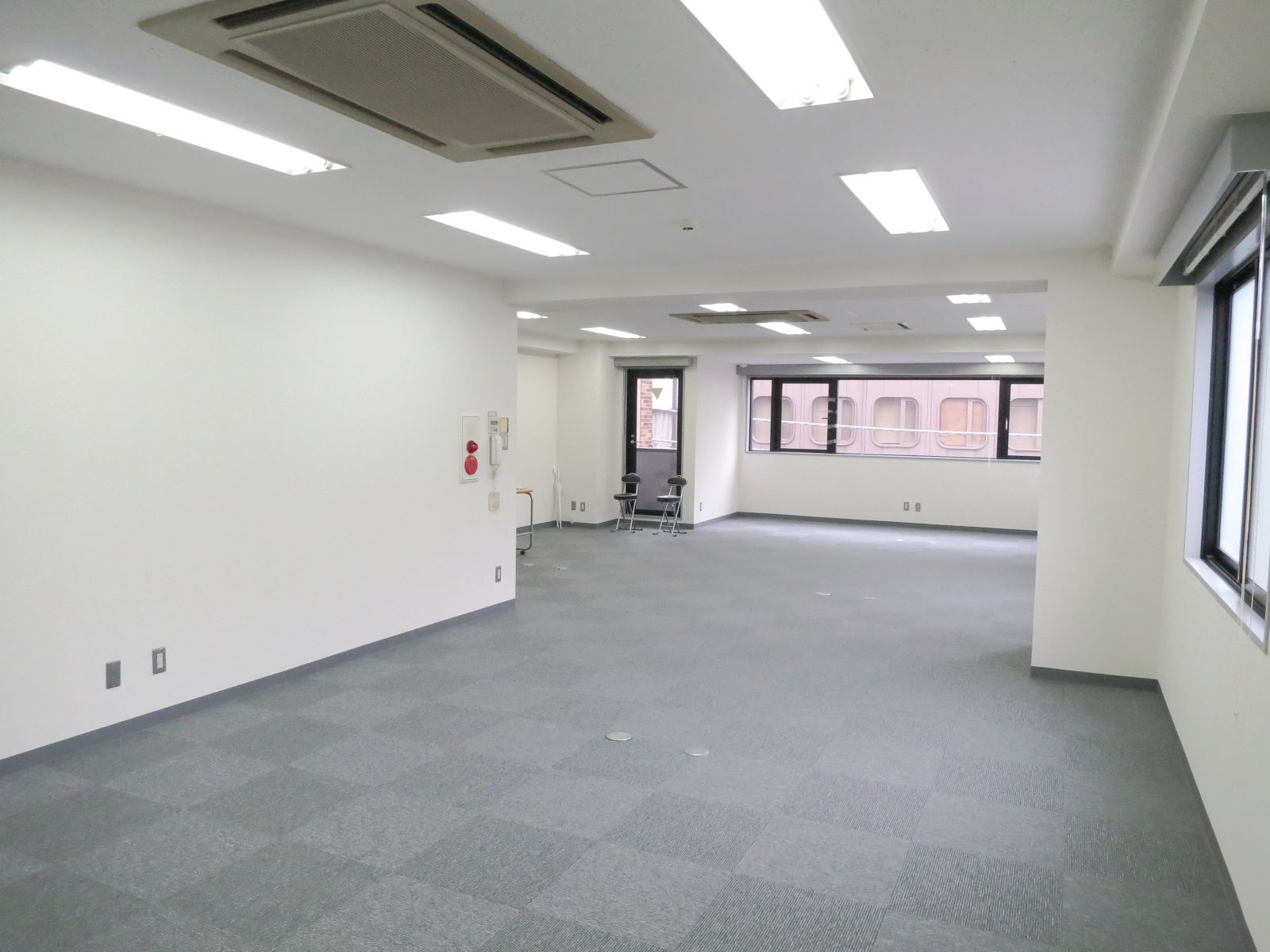 別角度の様子
