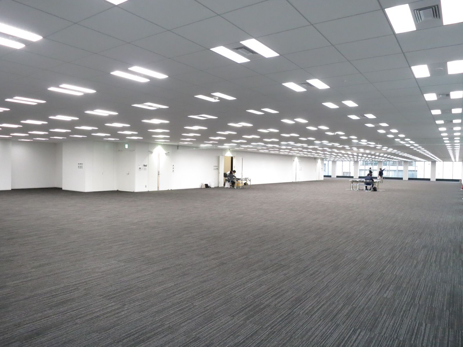 オフィス室内参考画像