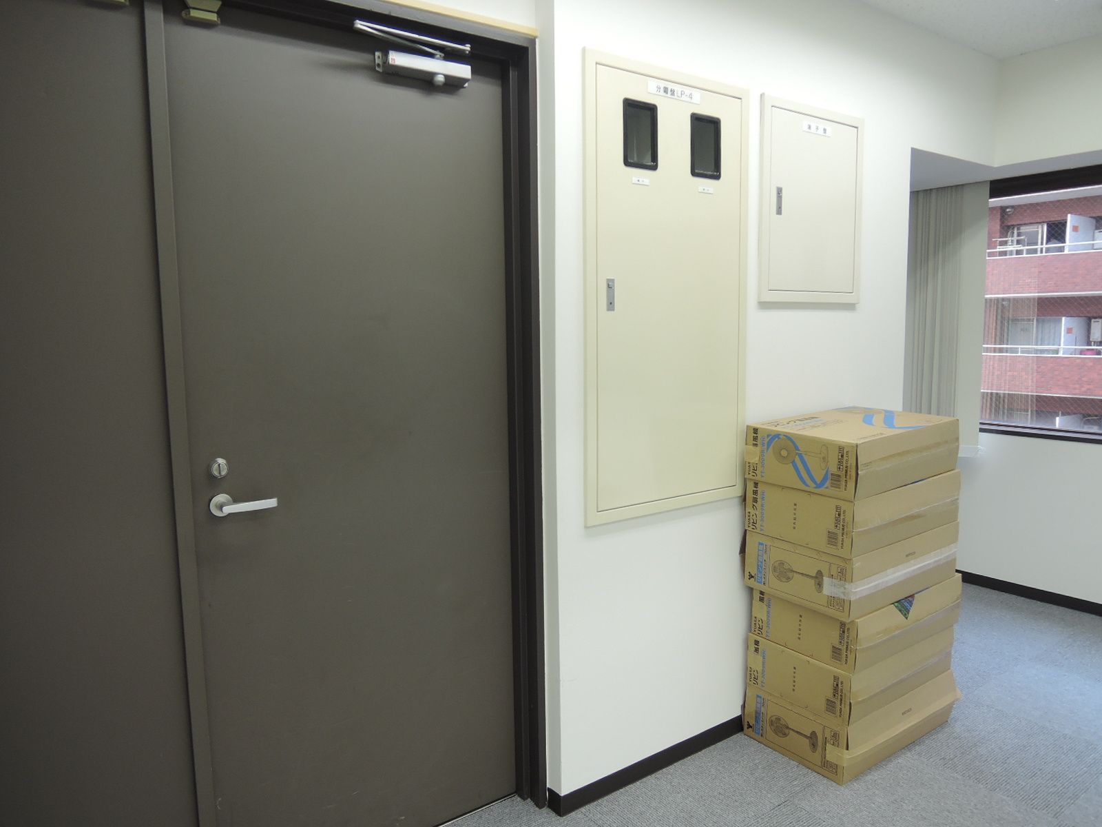 貸室出入口付近