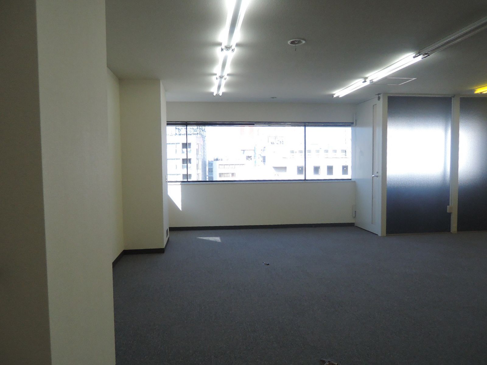 オフィス室内参考画像（※7階：約35坪）