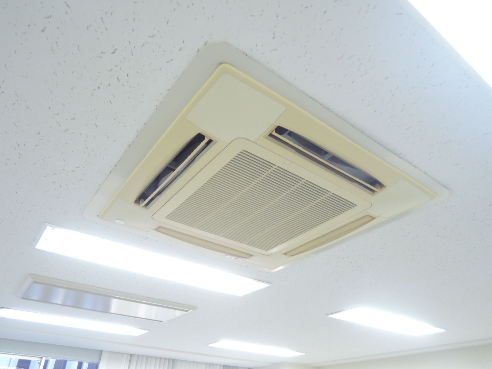 空調