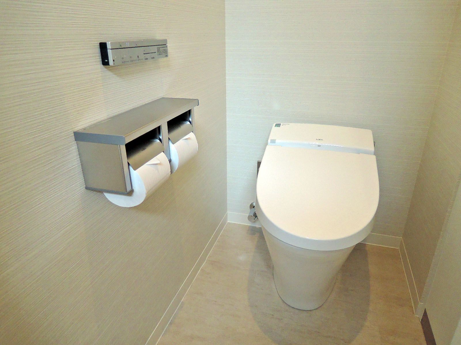 男女別トイレ個室