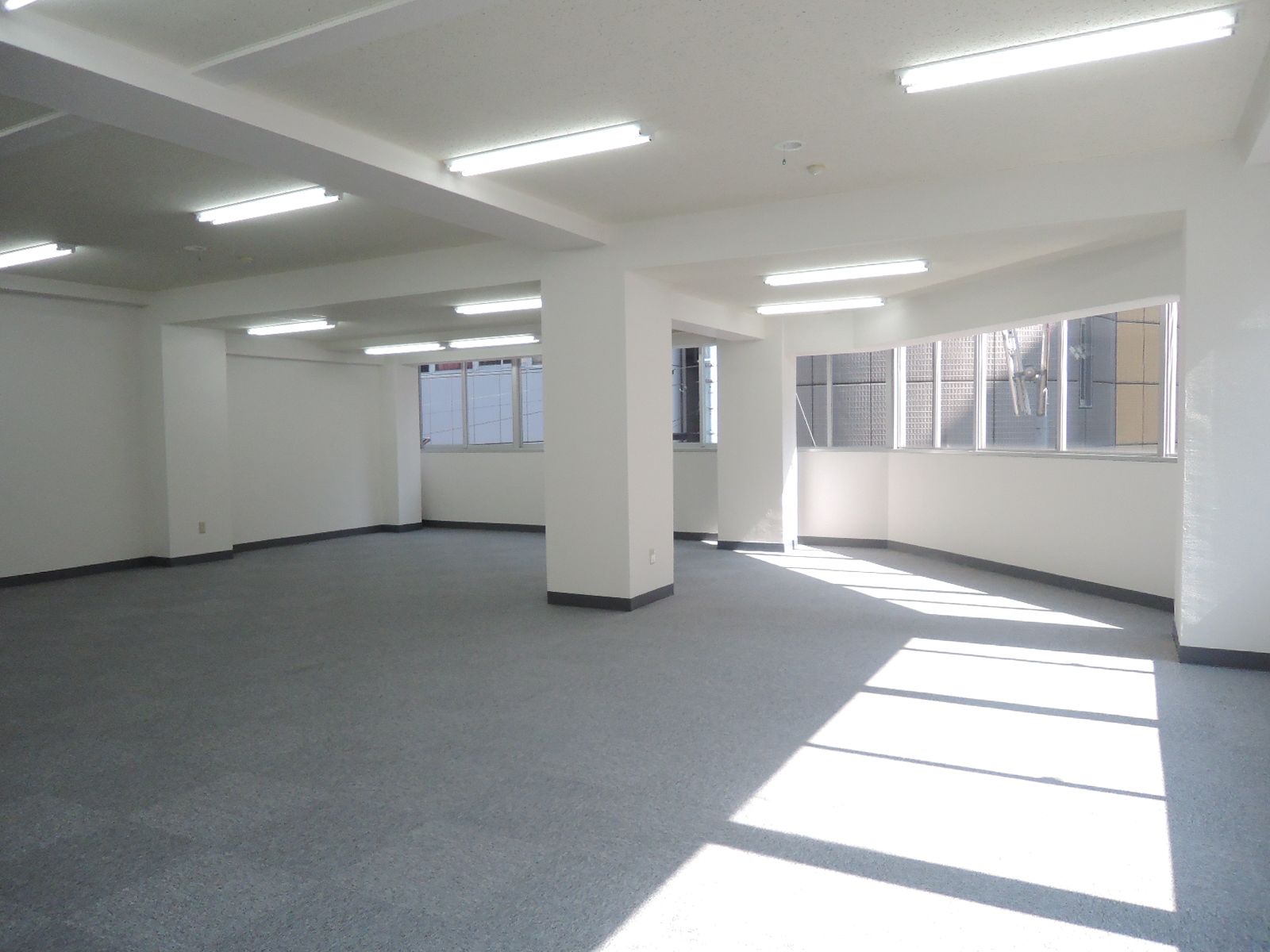 オフィス室内参考画像（2階・約33坪）