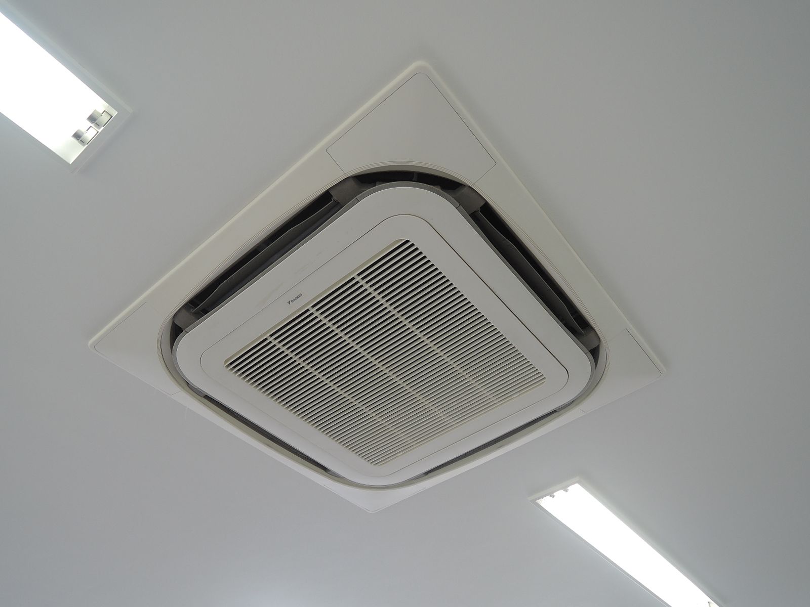 空調