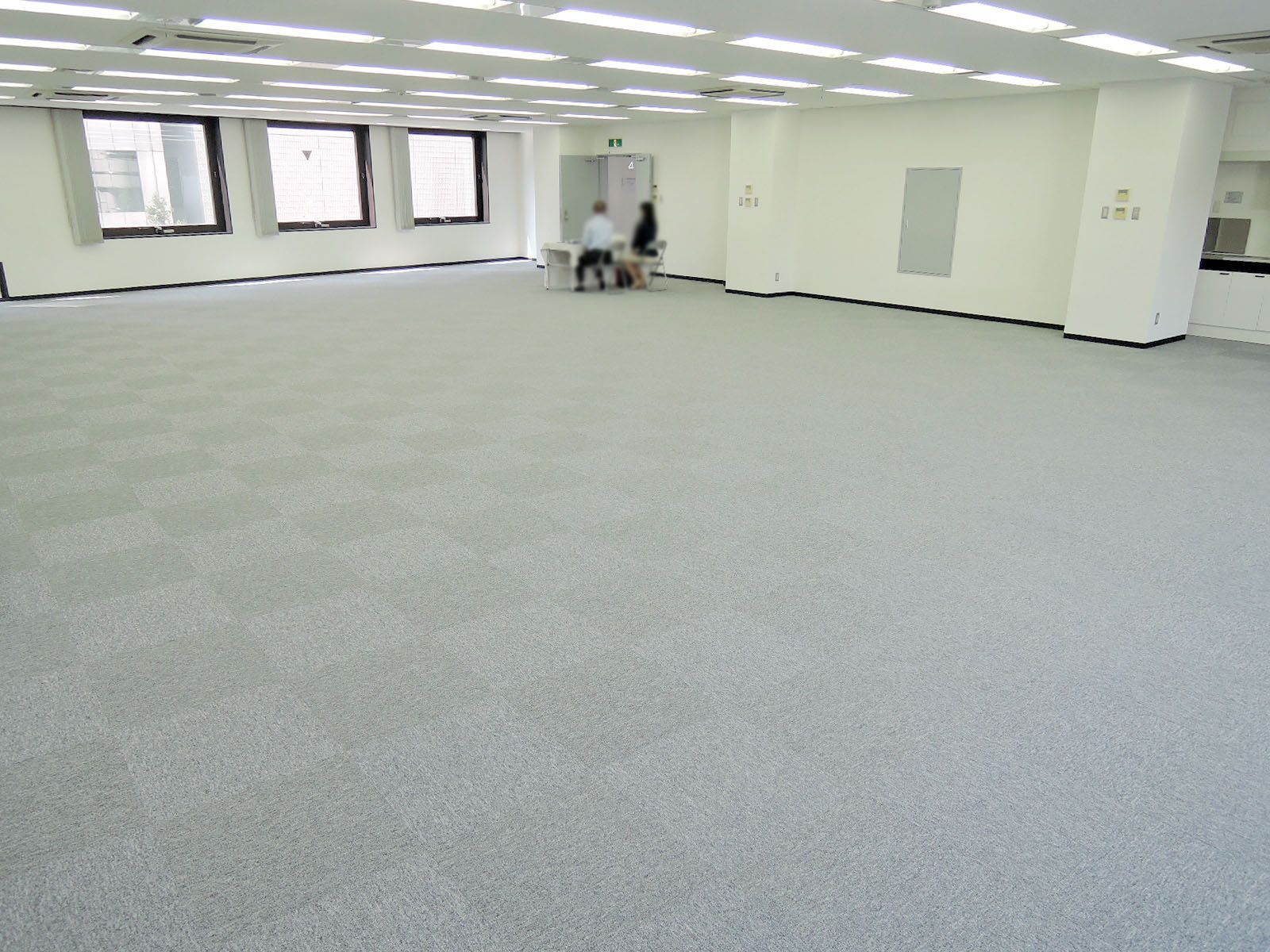 オフィス室内参考画像（※4階）