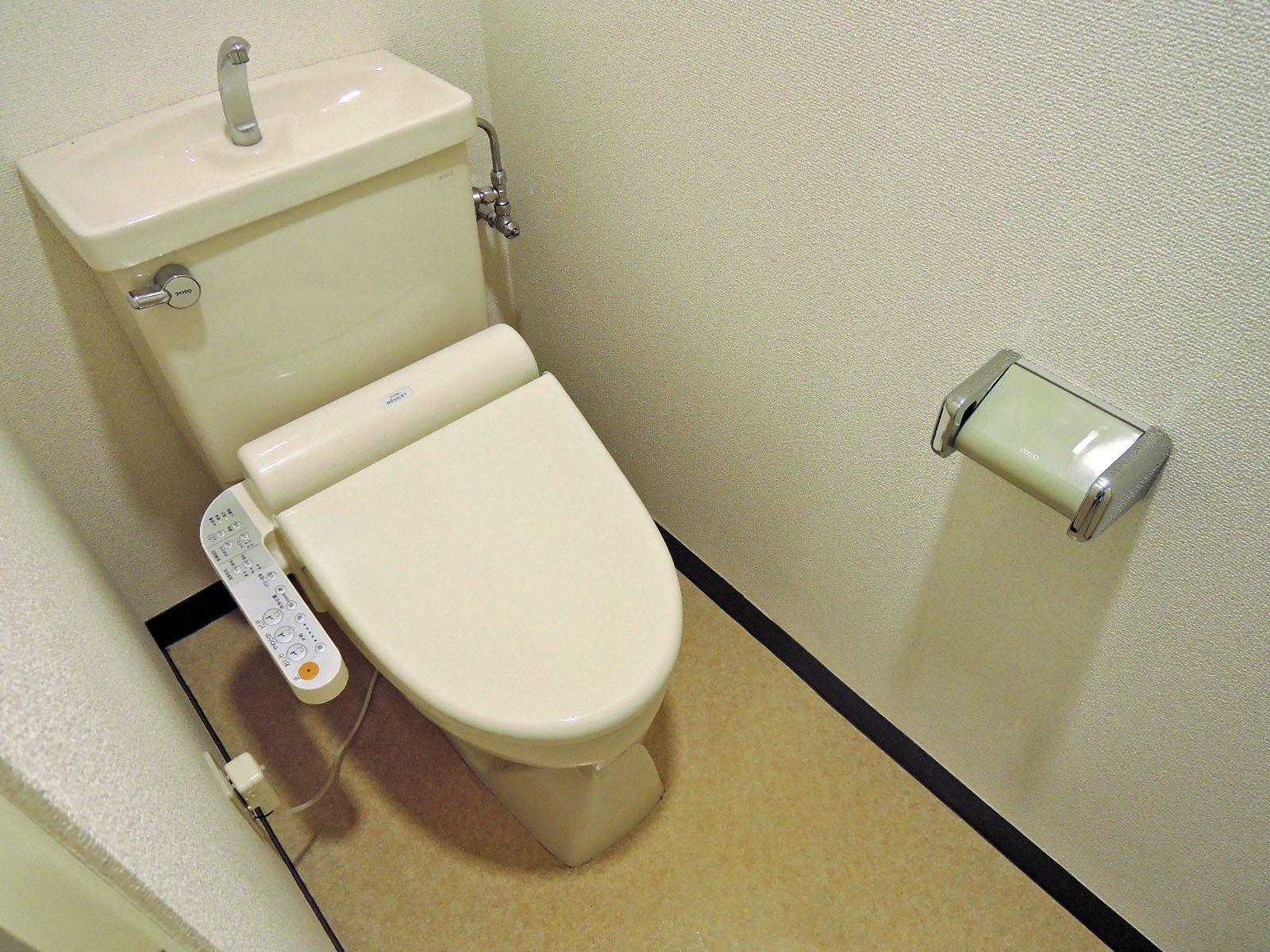 男女別トイレ個室