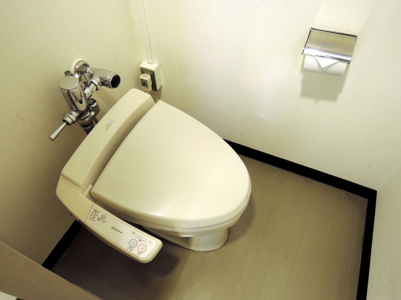 トイレ個室
