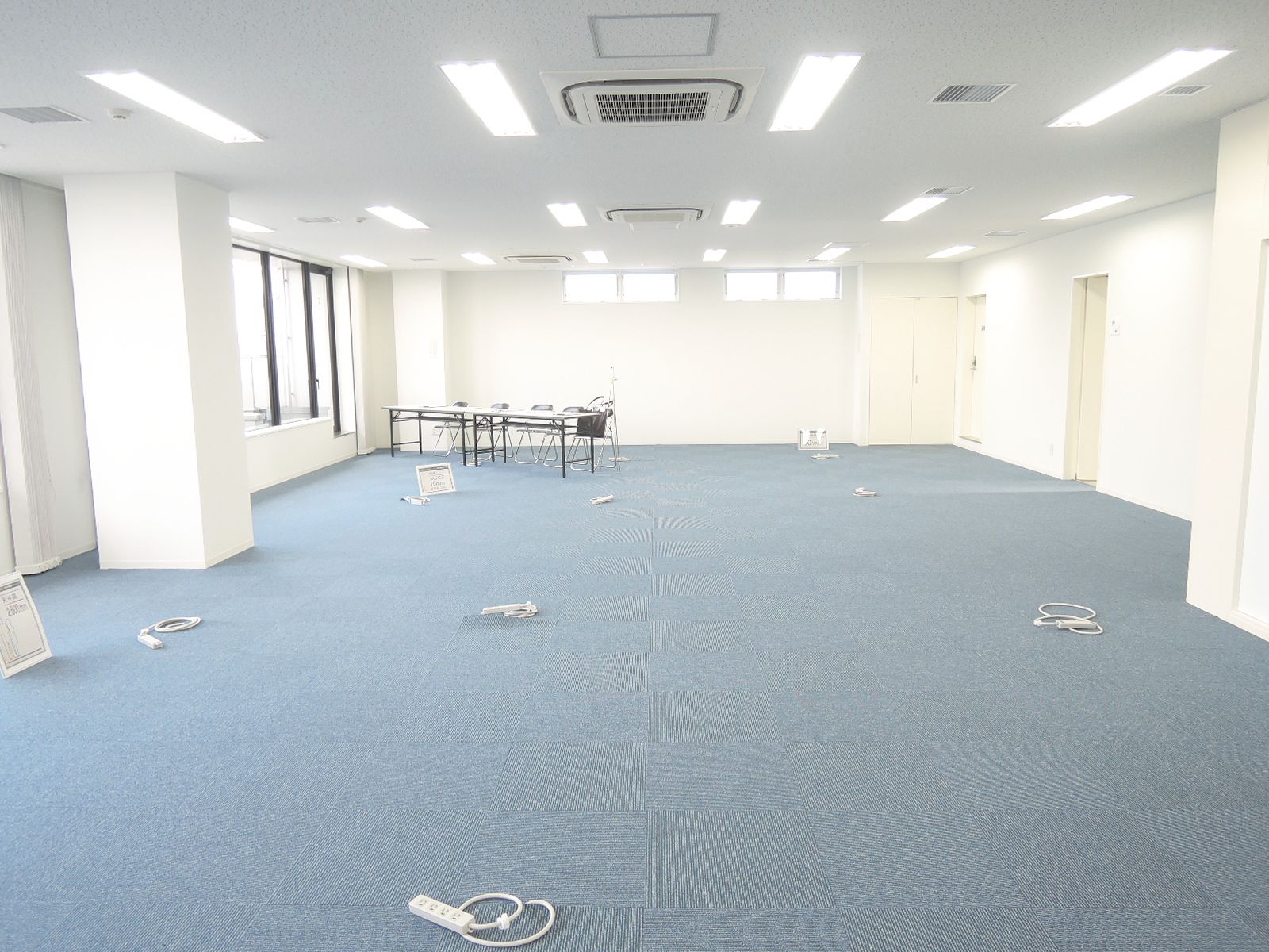 オフィス室内参考画像