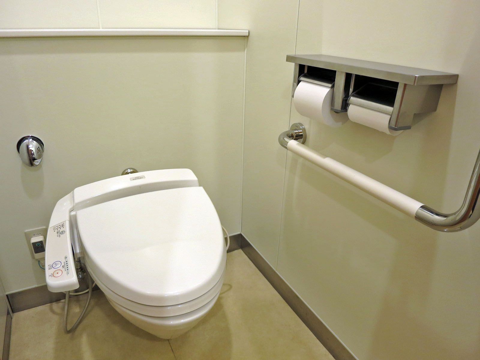 男女別トイレ個室