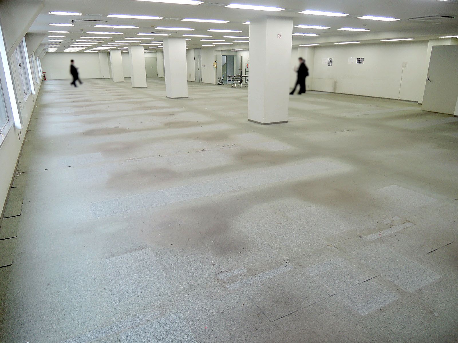 オフィス室内参考画像