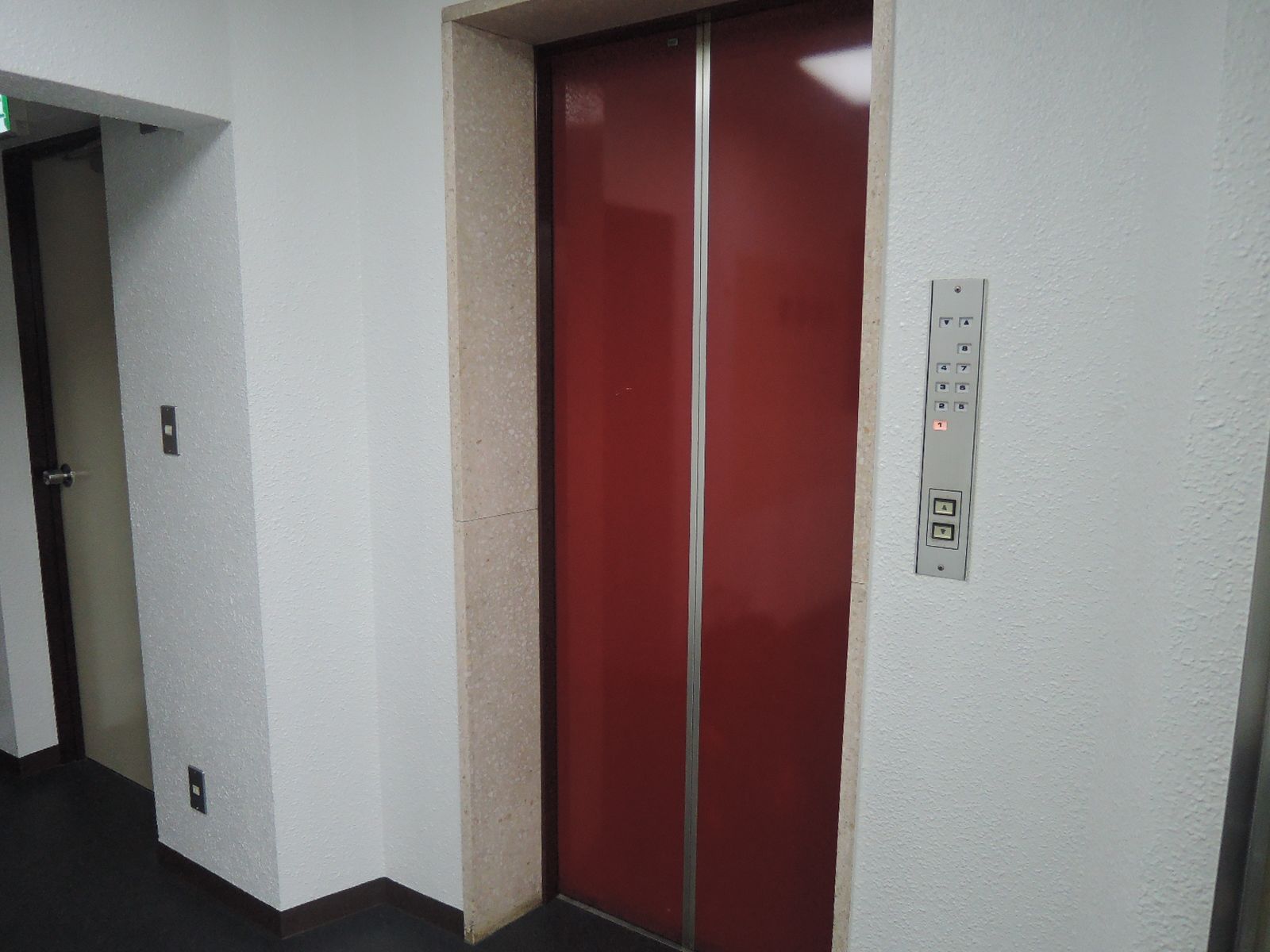 エレベーター