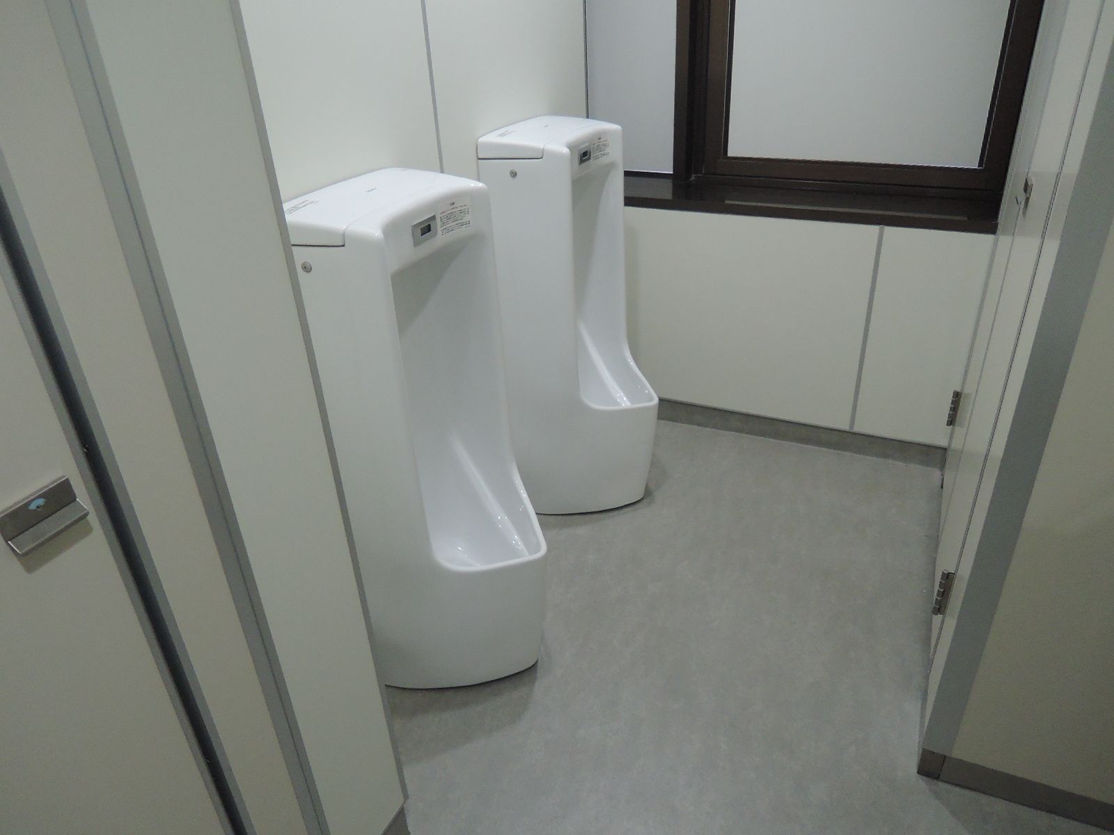 男性用トイレ