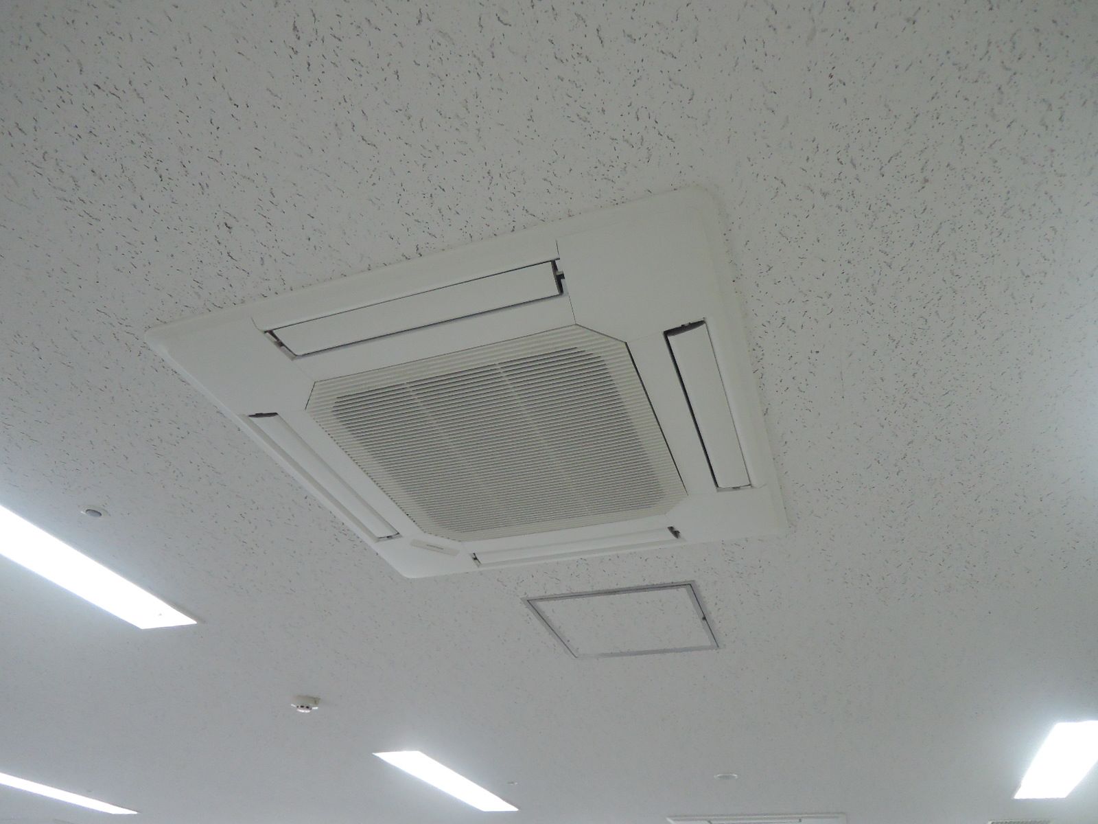 空調