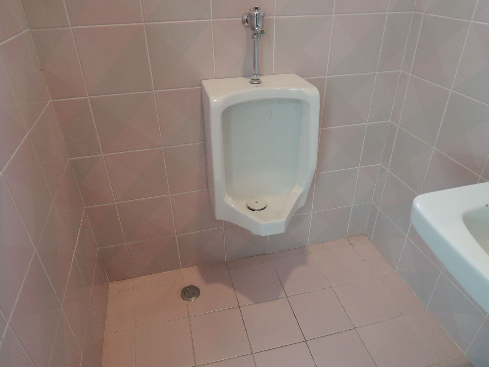 男性用トイレ
