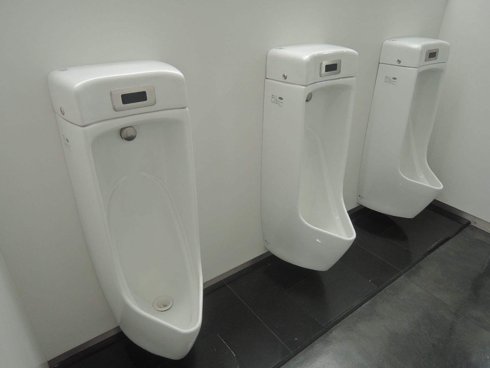 男性用トイレ