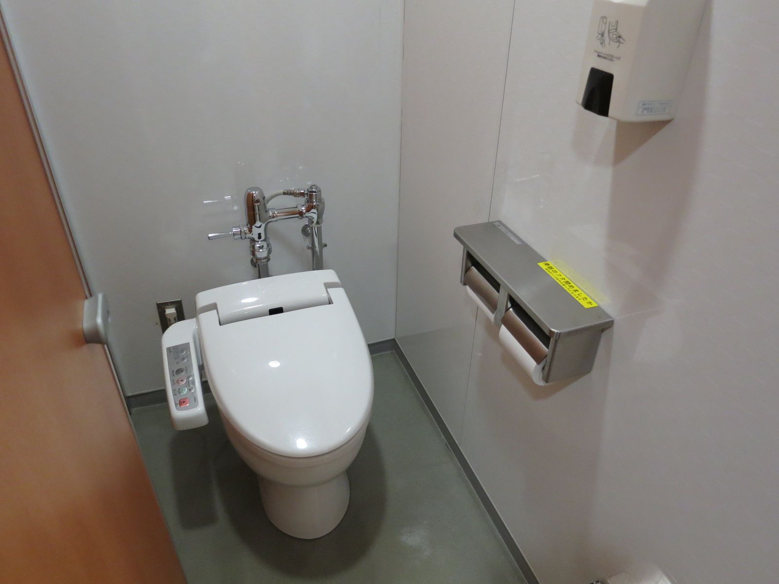 トイレ個室