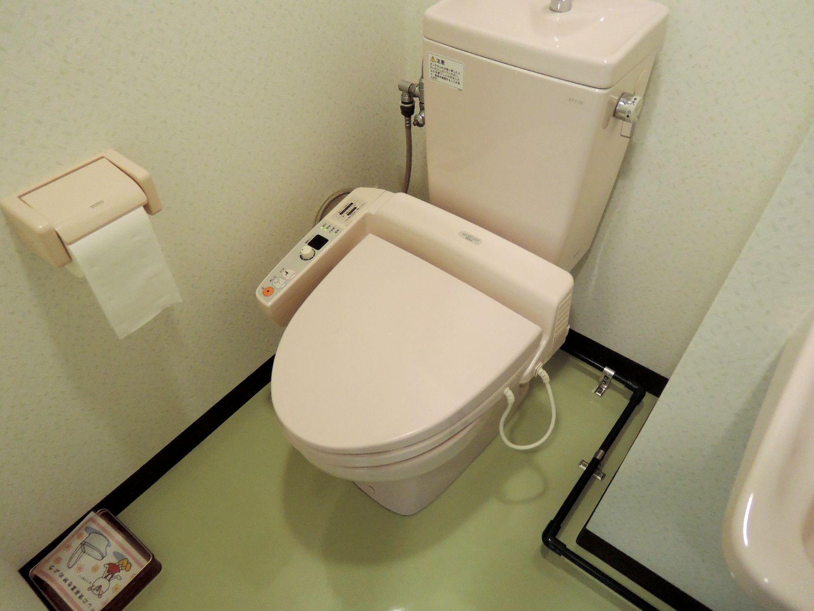 男女別トイレ個室