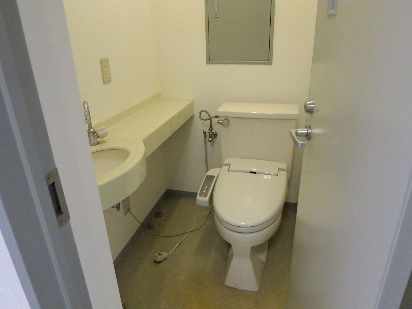 トイレ個室