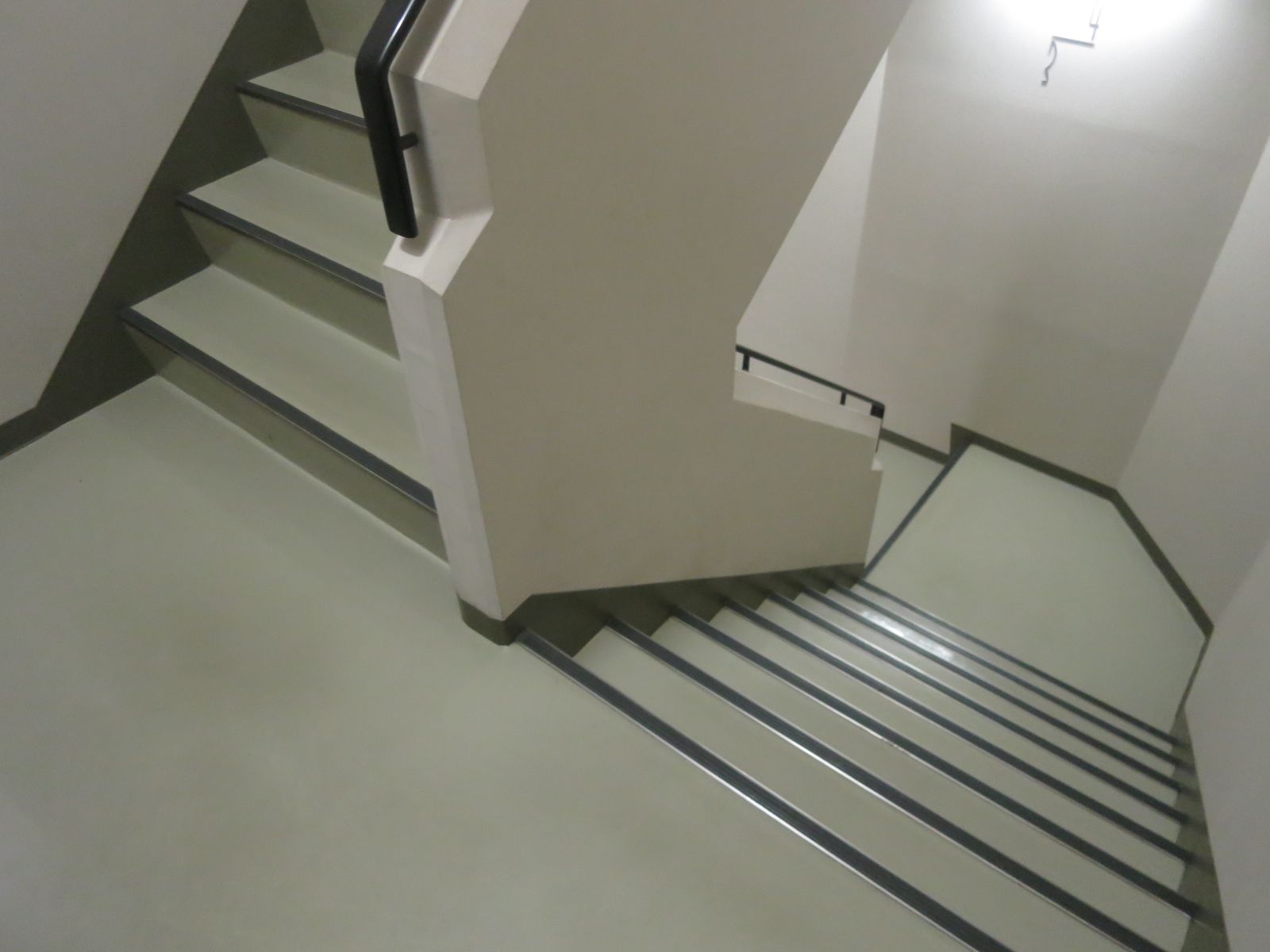 内階段