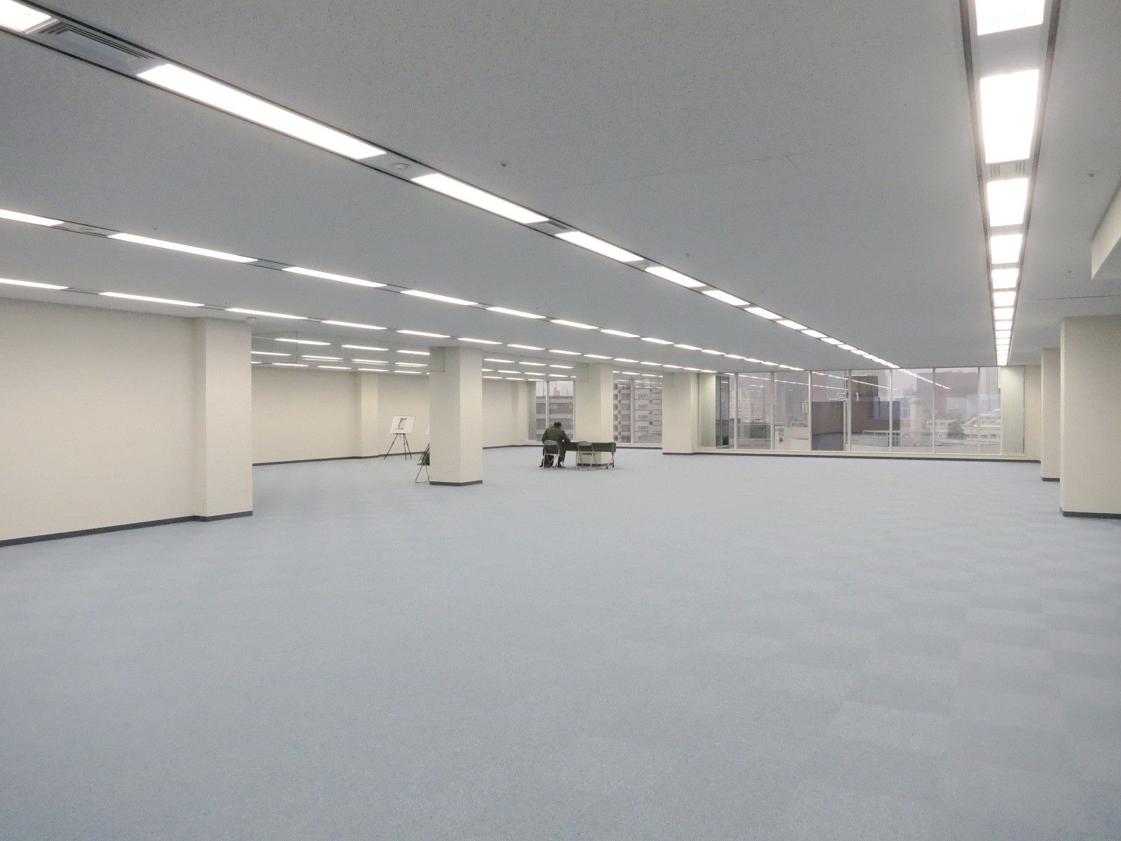 オフィス室内参考画像
