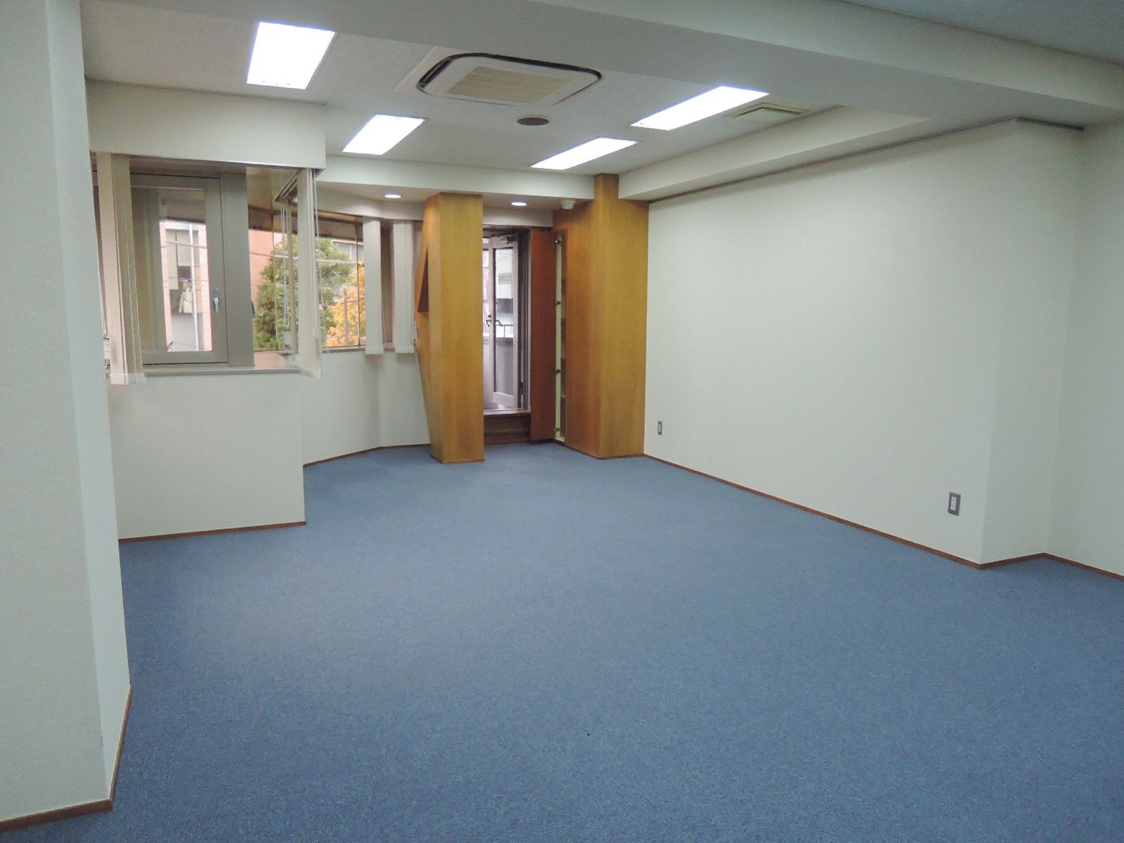 別角度の様子