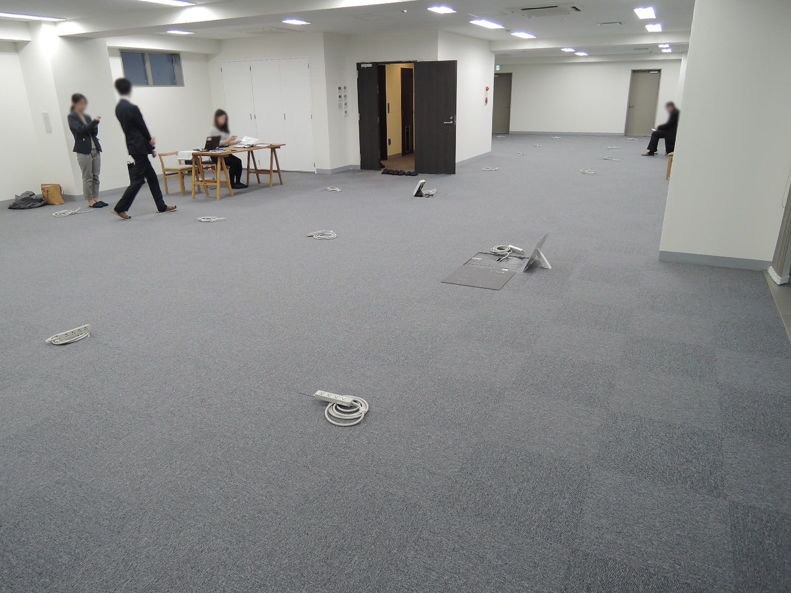 オフィス室内参考画像