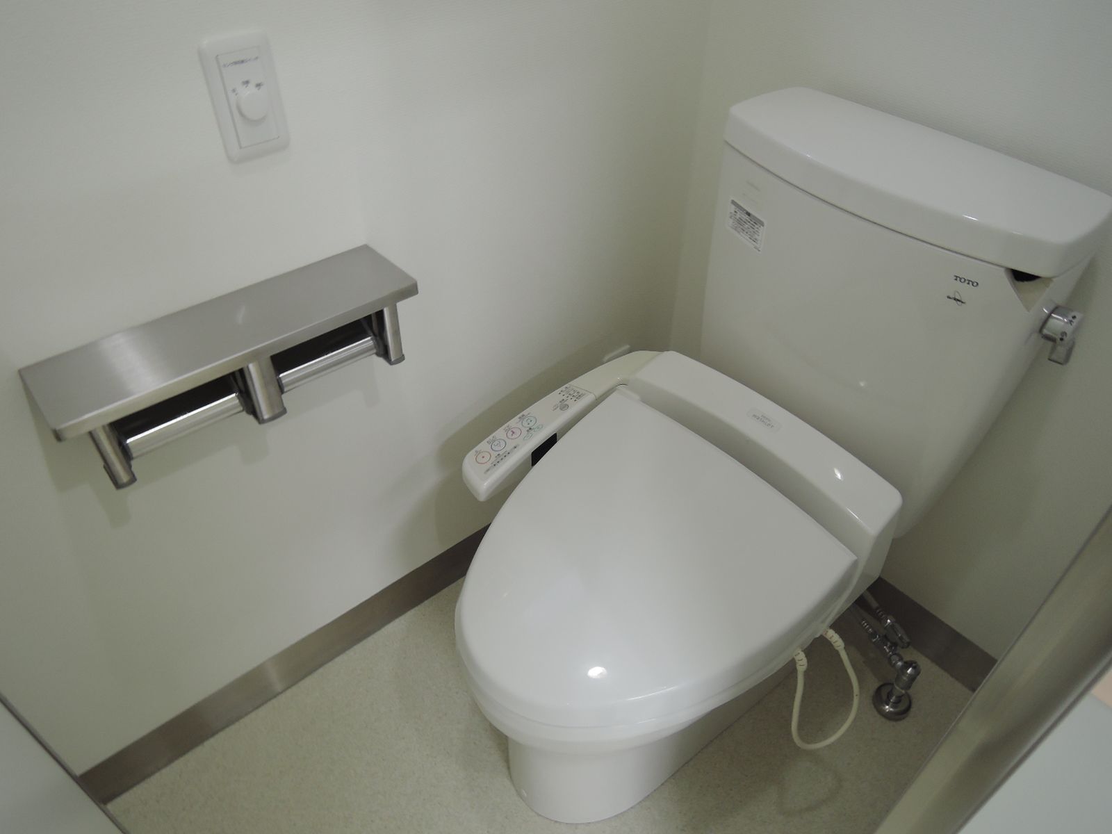 男女別トイレ個室