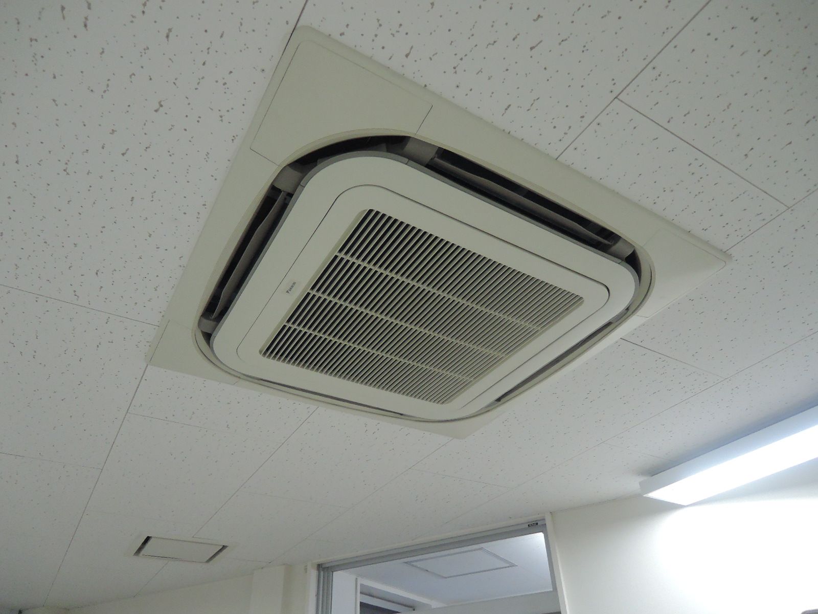 空調吹き出し口
