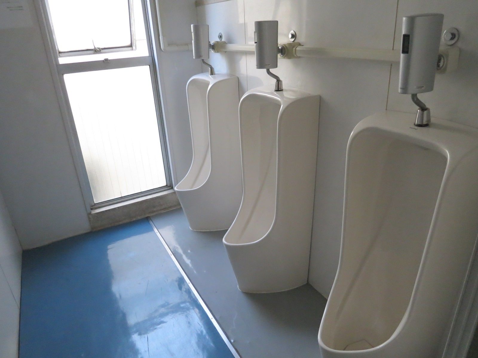 男性用トイレ